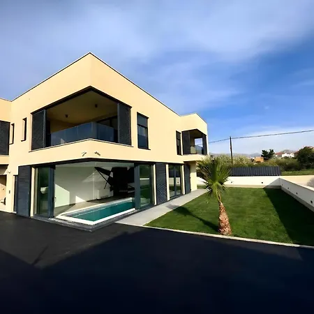 Villa Admiria