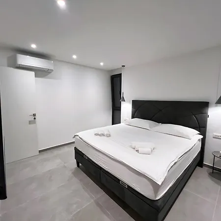 Villa Admiria