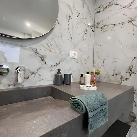 Admiria Villa