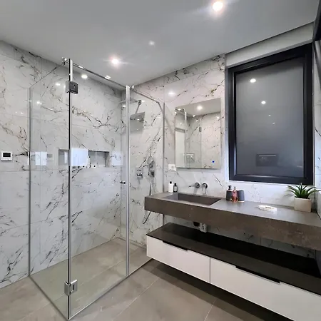 Admiria Villa